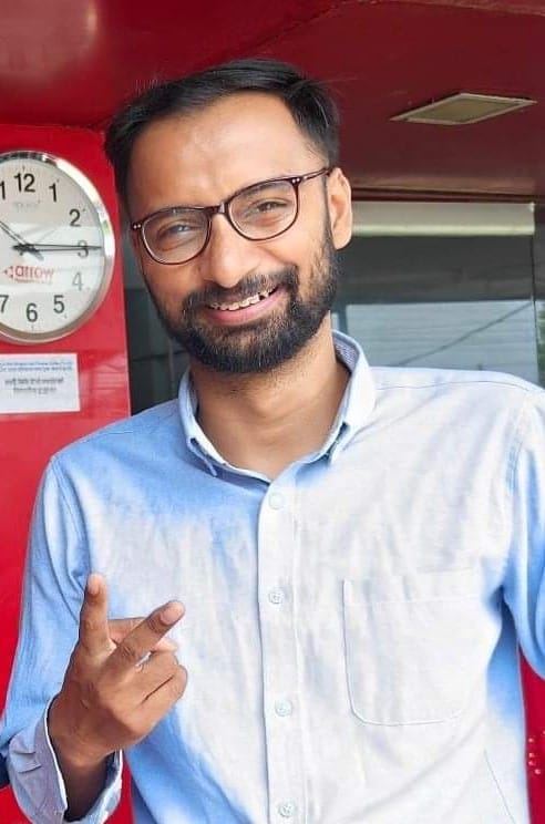DR. AASHISH YADAV